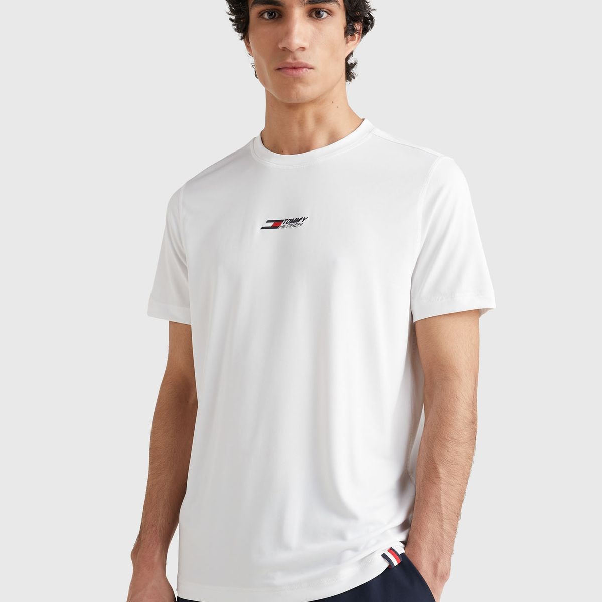 TOMMY HILFIGER - Polera Sport Essential Training Slim Fit Blanco Hombre