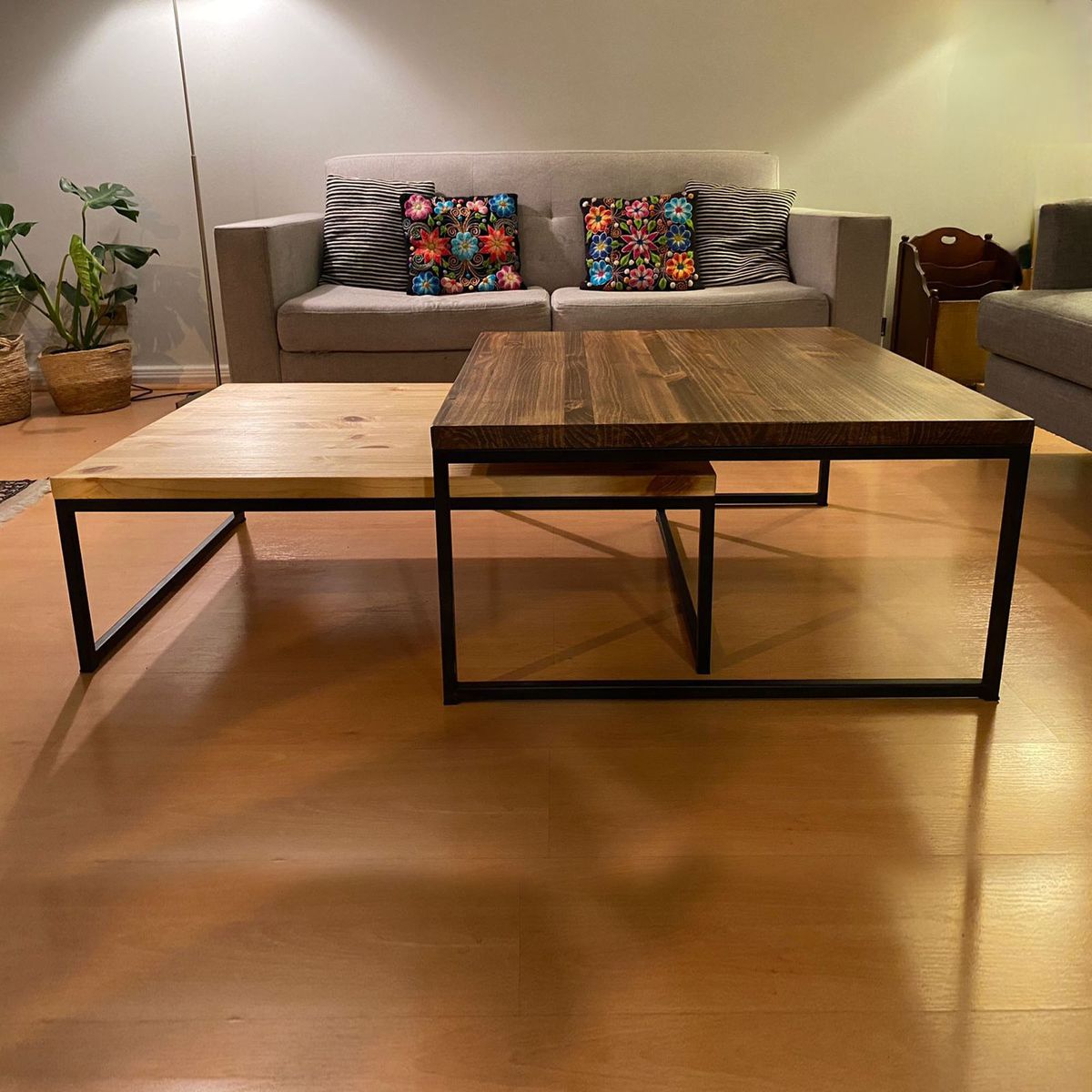 GENERICO - MESA DE CENTRO MODELO METZ