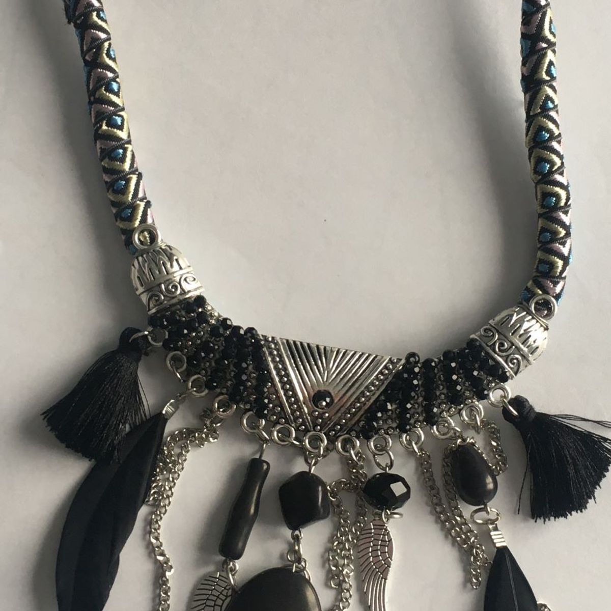 GENERICO - Collar de Borla Larga Plumas Black