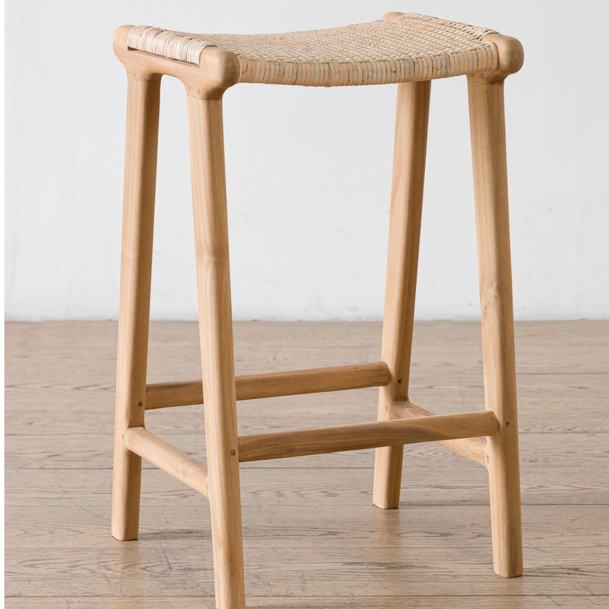 AMOBLE - Taburete Maine Bajo R Amoblé