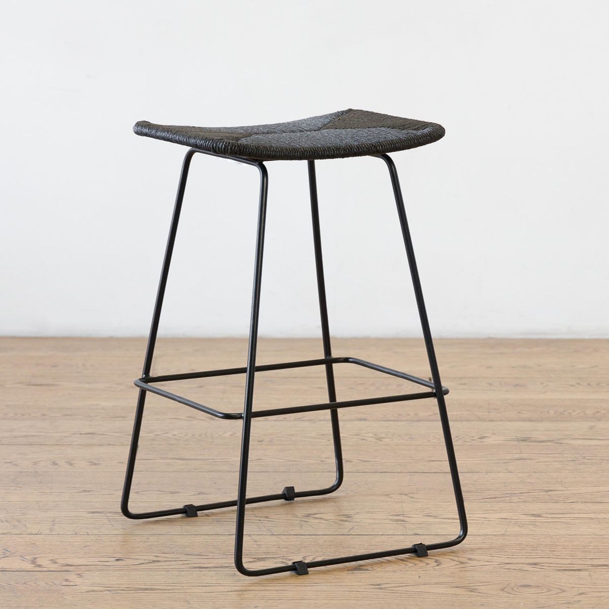 AMOBLE - Taburete Mattin Alto Negro Amoblé