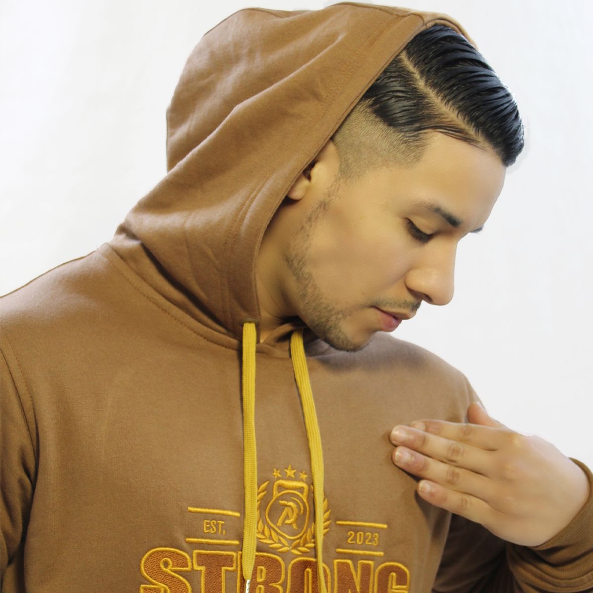 ADEMAN - Poleron Canguro Strong Gym Edicion Limitada