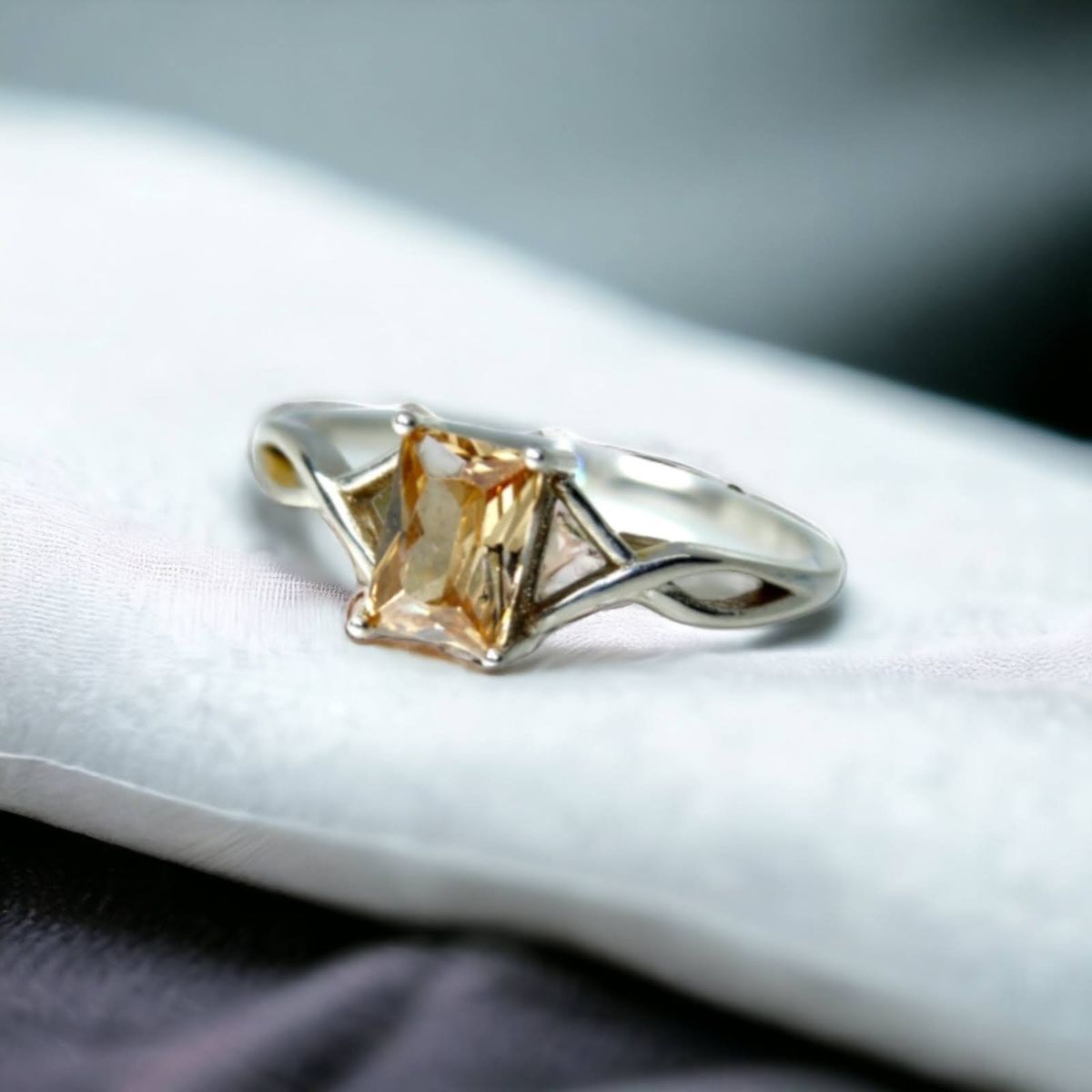 GENERICO - Anillo de Plata Circón Piedra Beige