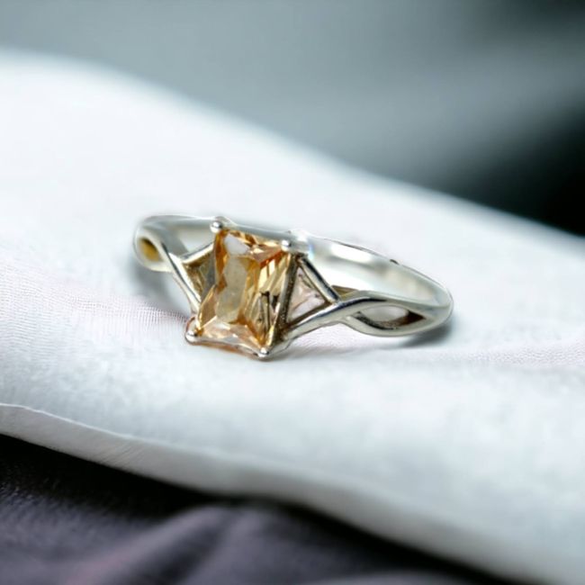 GENERICO - Anillo de Plata Circón Piedra Beige