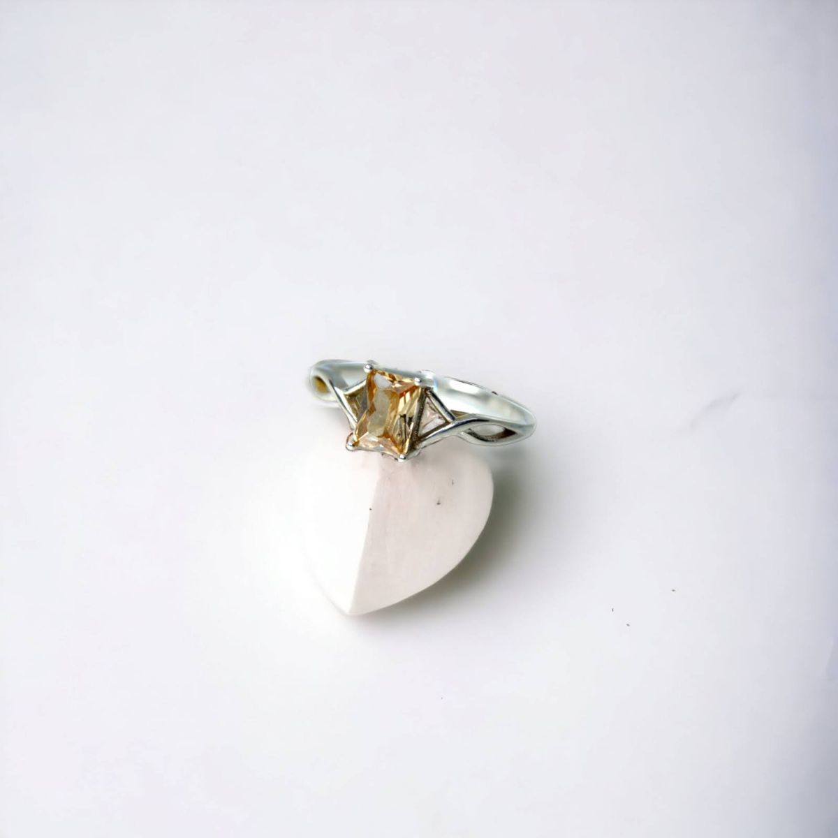 GENERICO - Anillo de Plata Circón Piedra Beige