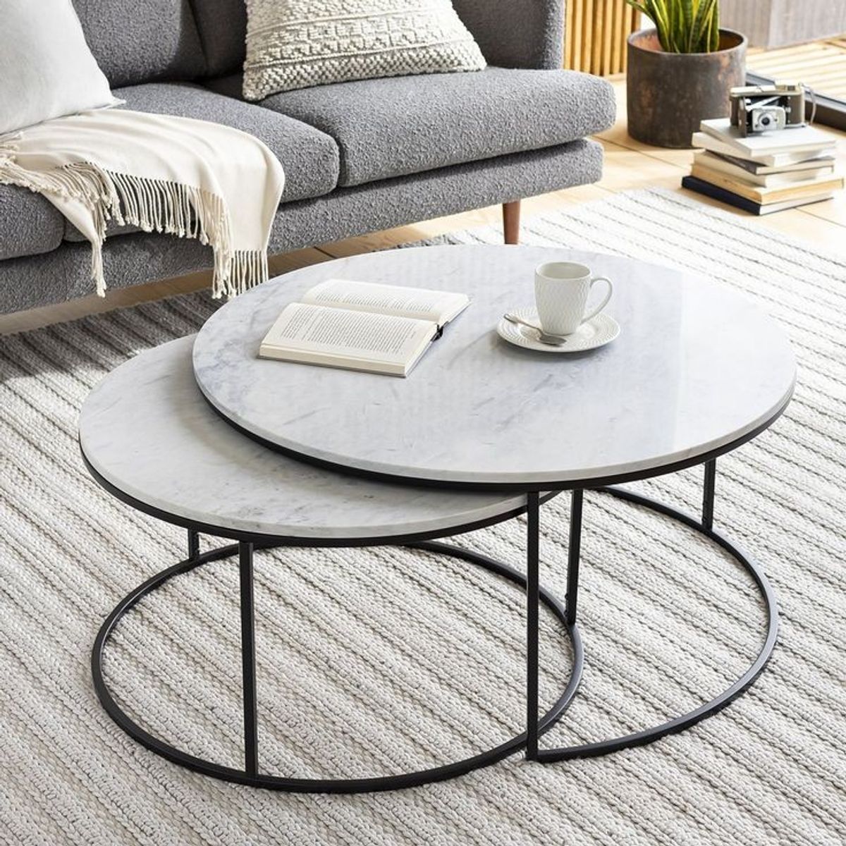 GENERICO - Mesa de centro Nido Negra - Màrmol Carrara - Viatto