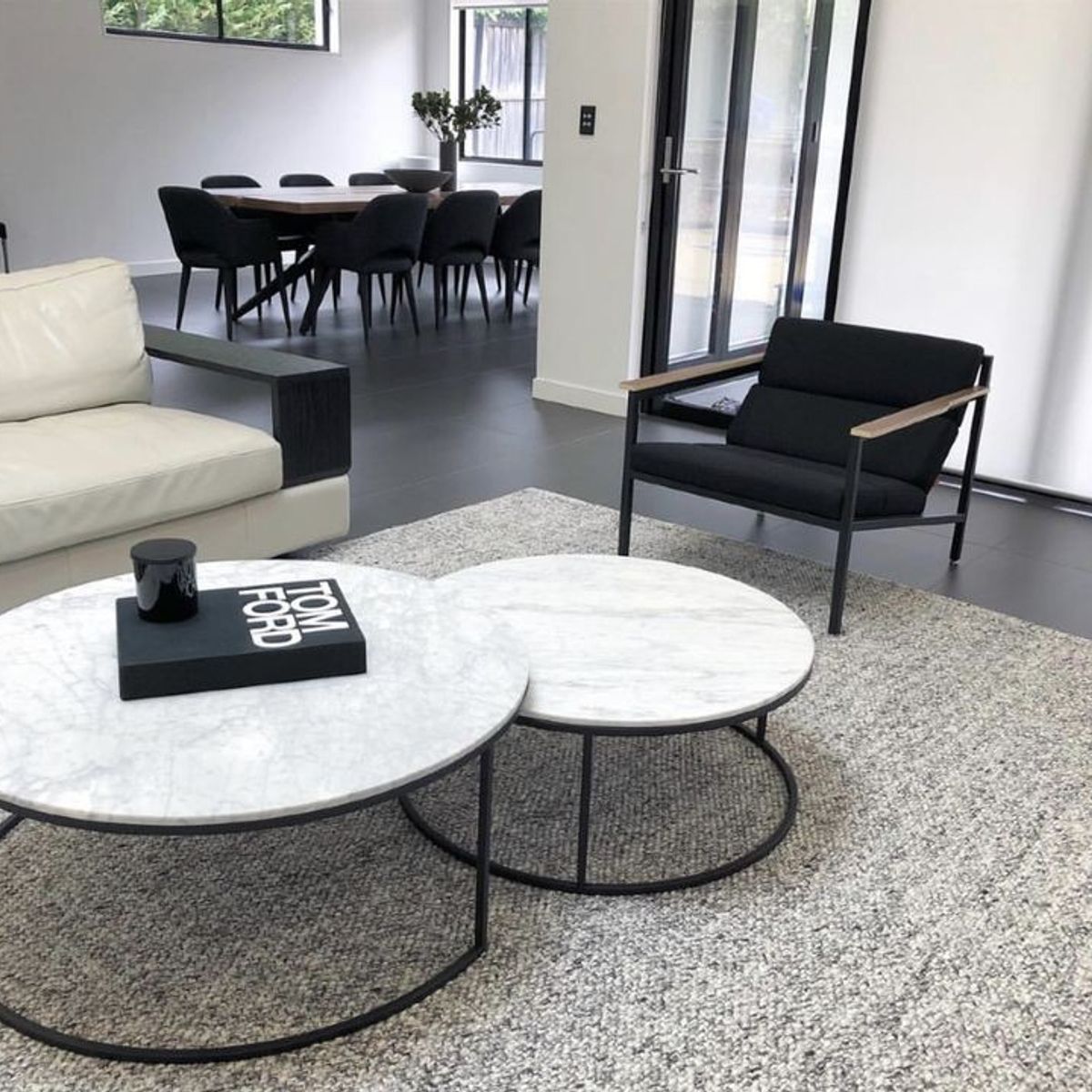 GENERICO - Mesa de centro Nido Negra - Màrmol Carrara - Viatto