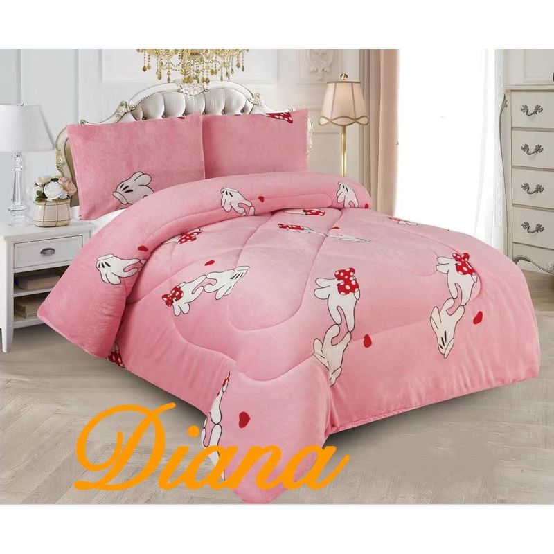 DIANA - PLUMON 1.5 PLAZA MANITO CORAZÓN TELA PLUSH  CON CHIPORRO QUITA FRIO