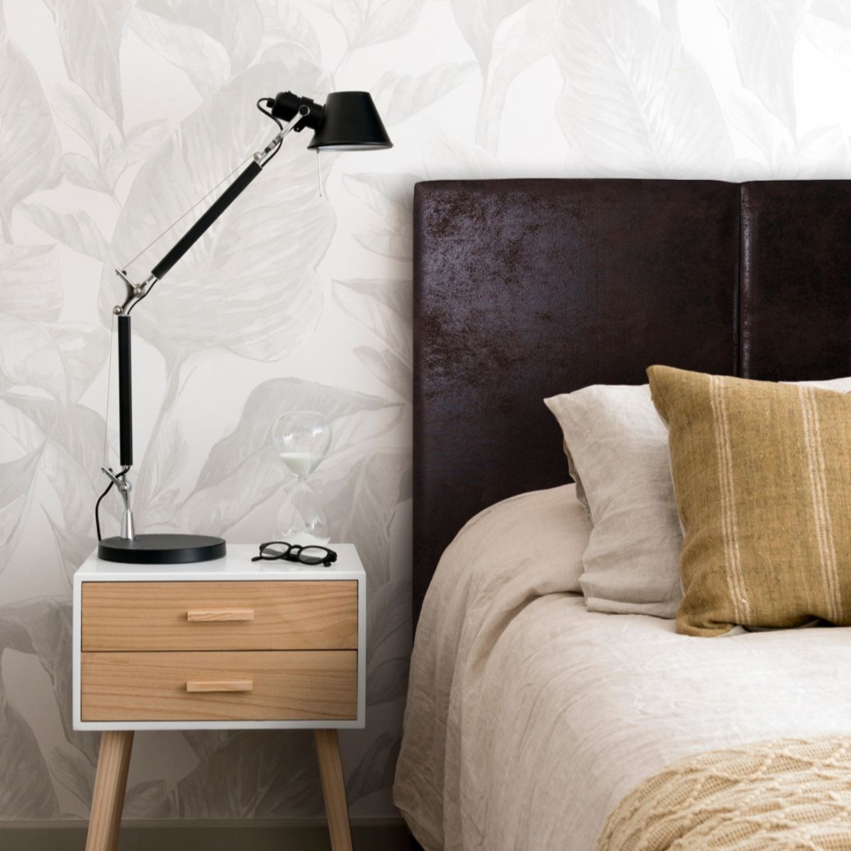 KABECEROS - RESPALDO DE CAMA  - MODELO MANHATHAN ECOCUERO - 2 PLAZAS - CAFÉ OSCURO