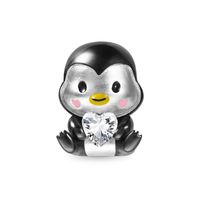 Charm Pingüino Con Corazón De Circón En Plata Fina 925