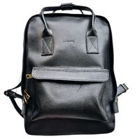 Mochila de Cuero Legitimo Flouter RAMÉ Color Negra Unisex