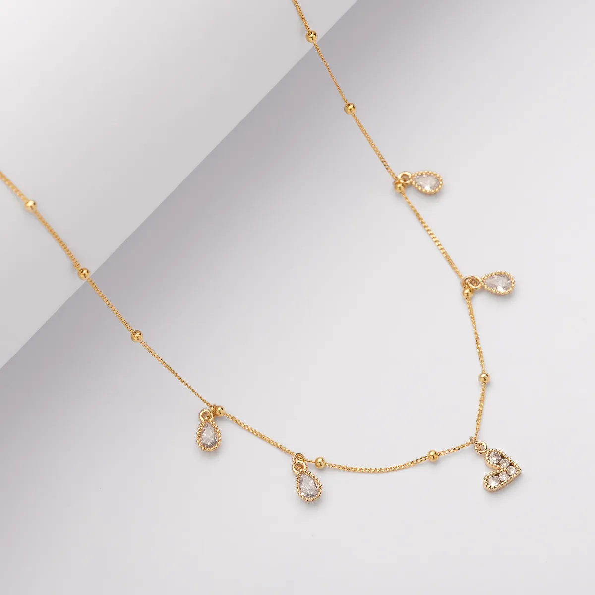 BY LAS CAYETANAS - Collar cinco cristales blancos