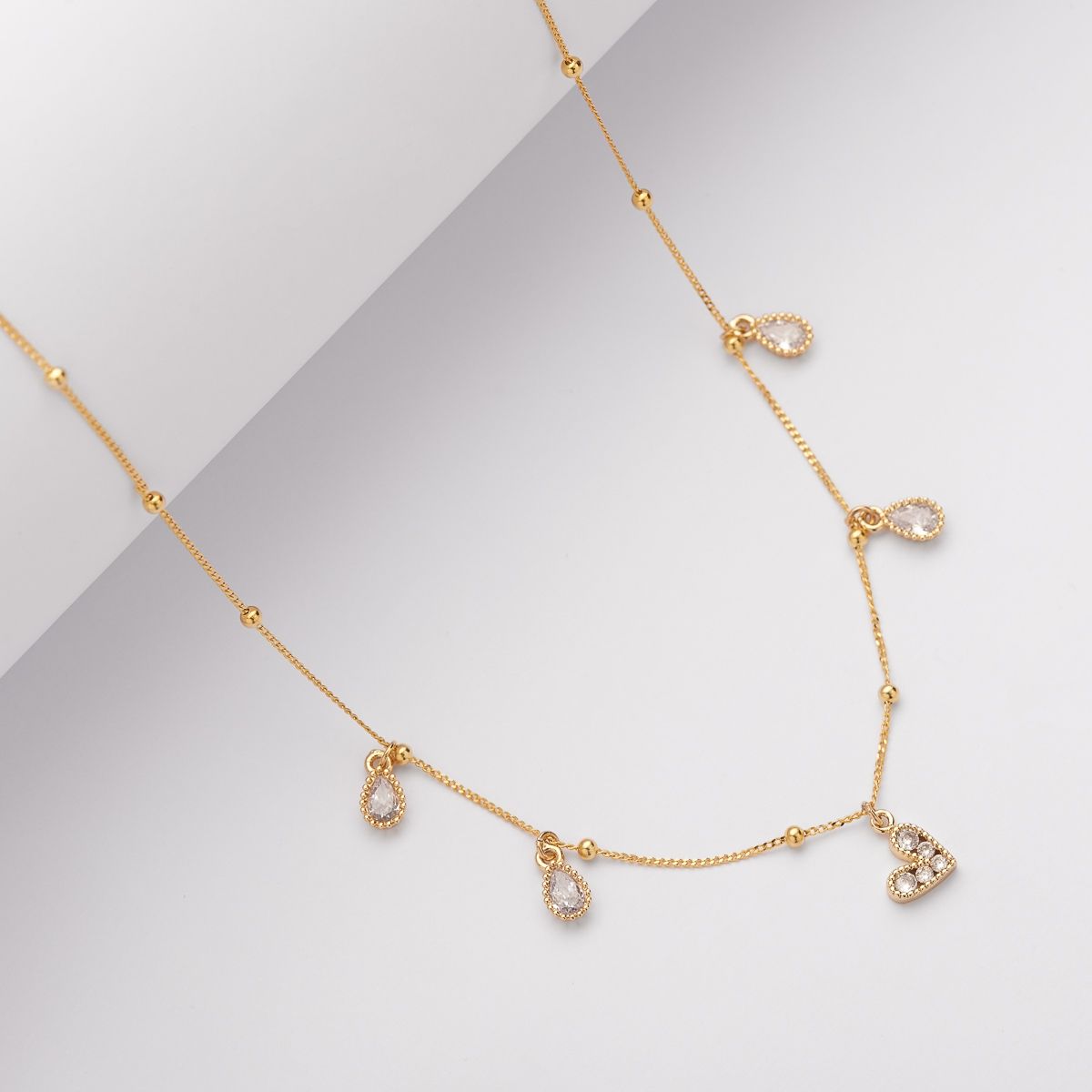 BY LAS CAYETANAS - Collar cinco cristales blancos