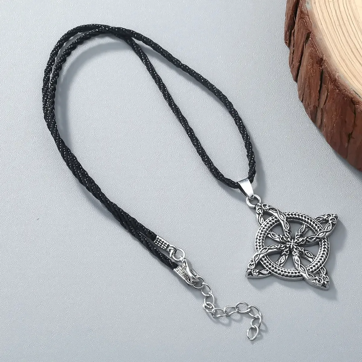 TODOJOYAS - Collar Colgante Nudo De Bruja Nordica Plateado