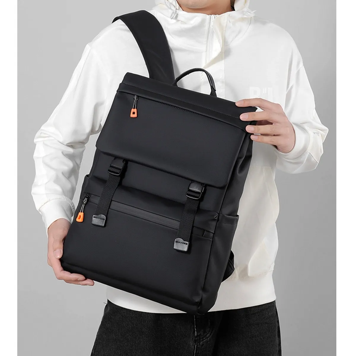 GENERICO - Mochila Elegante Negra con Sistema de Carga USB Impermeable y Duradera