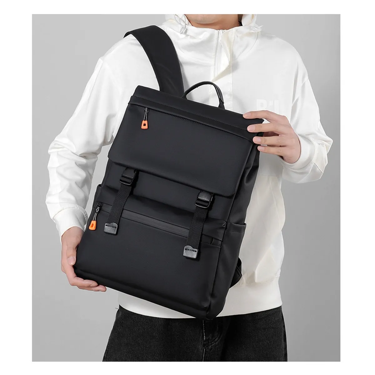 GENERICO - Mochila Elegante Negra con Sistema de Carga USB Impermeable y Duradera