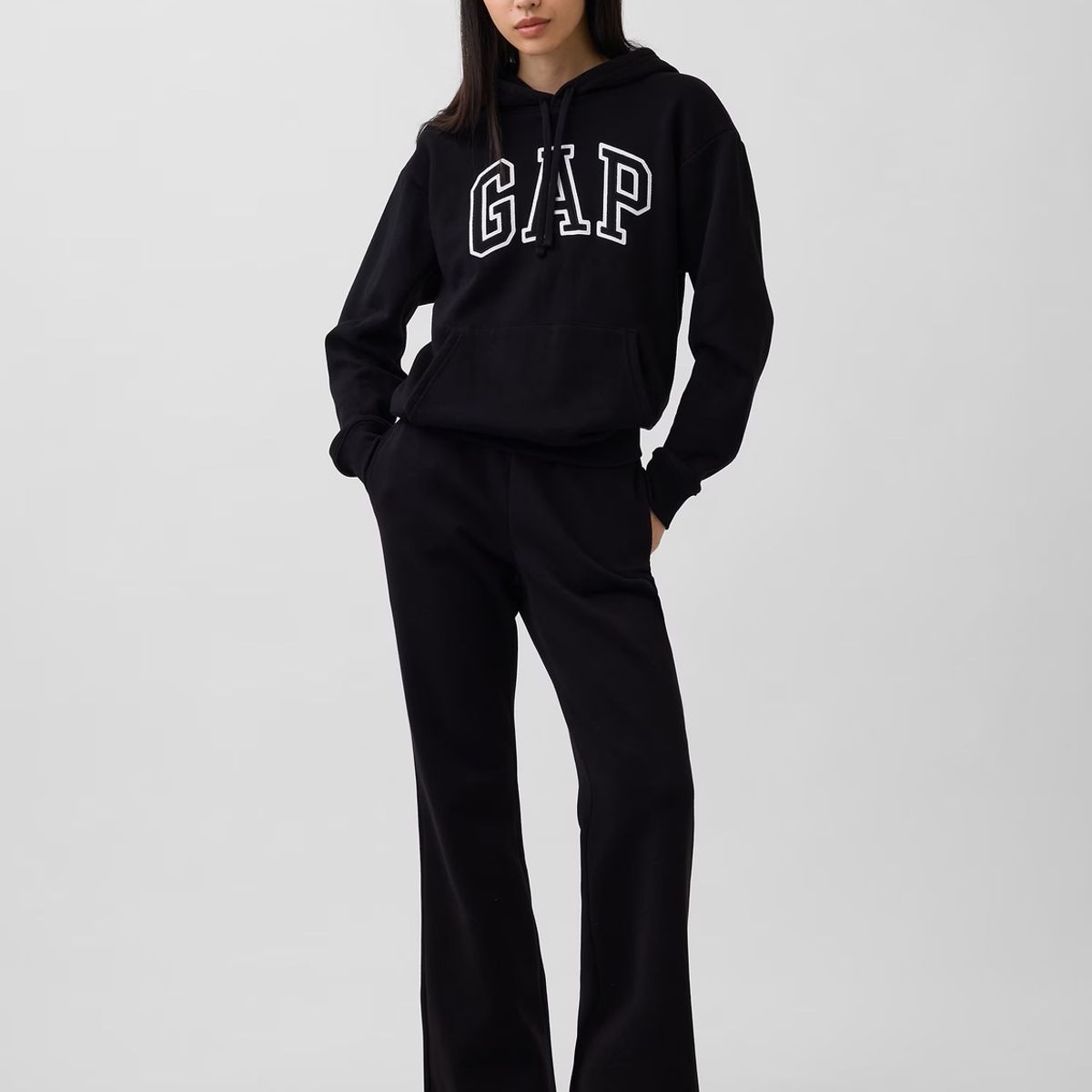 GAP - Polerón Logo Sin cierre Negro GAP