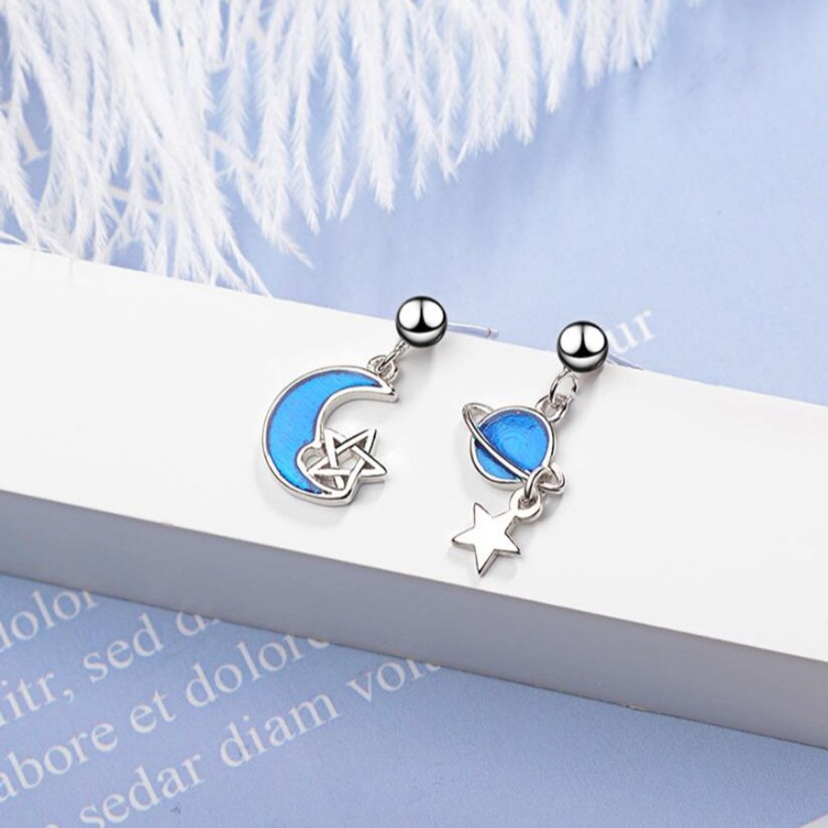 TODOJOYAS - Aros Asimetricos Planeta y Luna Azul