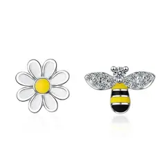 TODOJOYAS - Aros Asimetricos Abeja y Flor Plateado