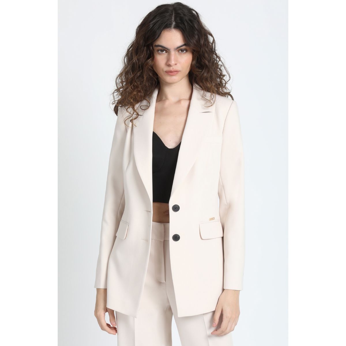 LIOLA - Blazer Entallado Mujer Crudo Liola