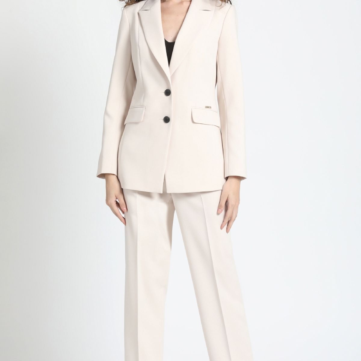 LIOLA - Blazer Entallado Mujer Crudo Liola