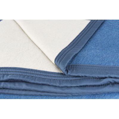 Imagen 2 del producto Frazada 100% Lana Virgen Azul 1 plaza