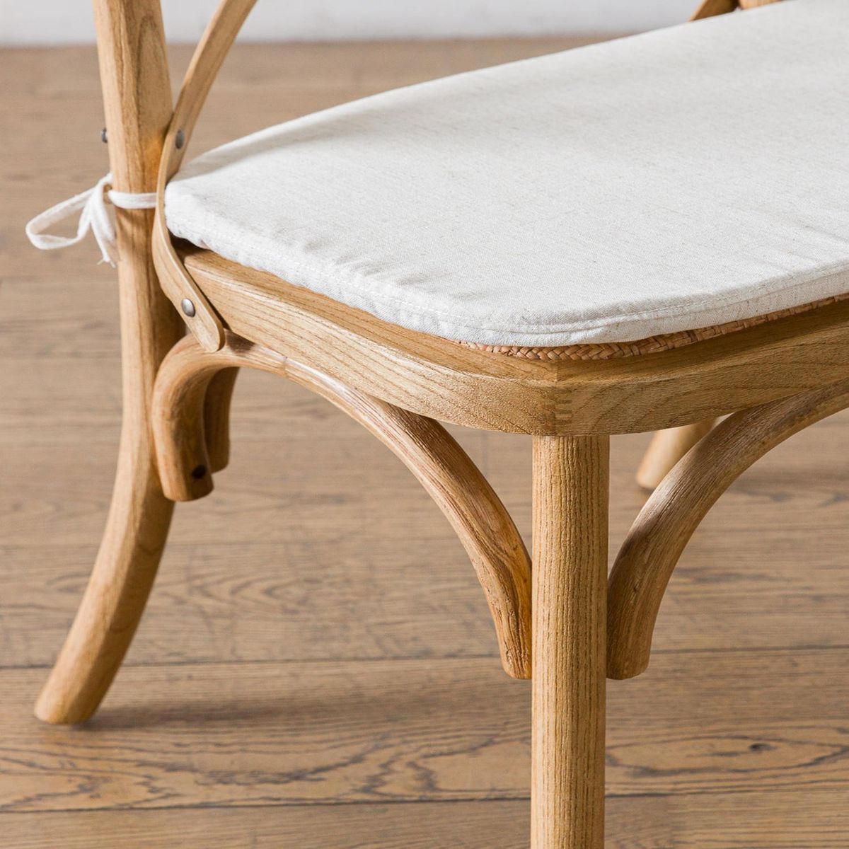 AMOBLE - Banqueta Veracruz Con Cojin Natural  Amoblé