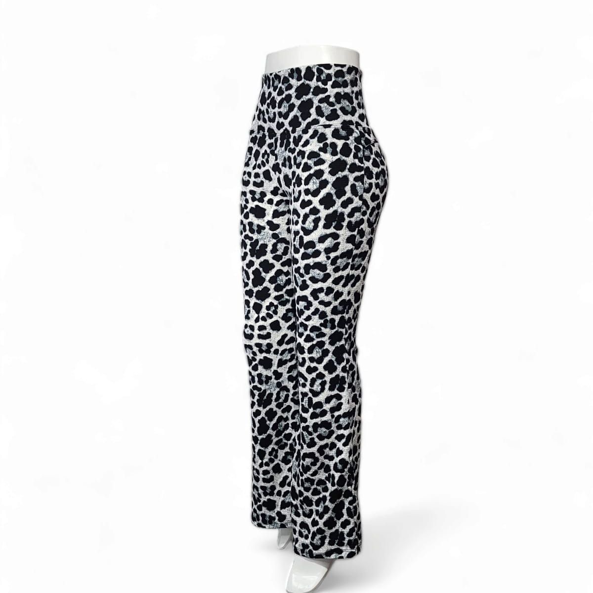 GENERICO - calzas flare pata elefante efecto push up diseño animal print