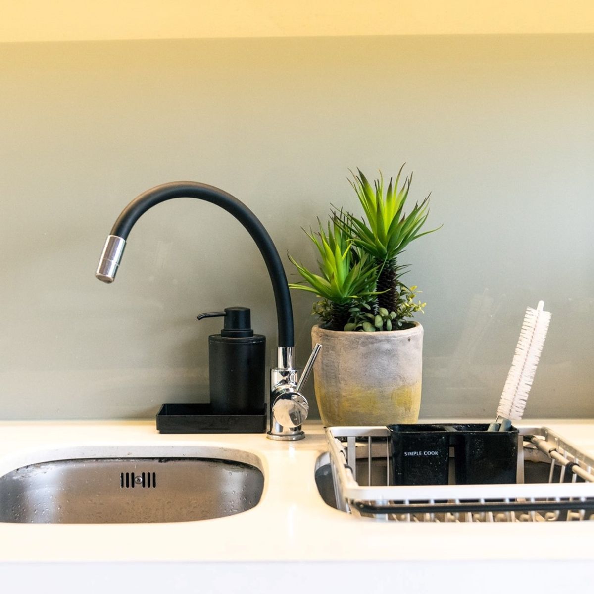 VADELL - Suculentas 35 cm, con macetero Vadell Home