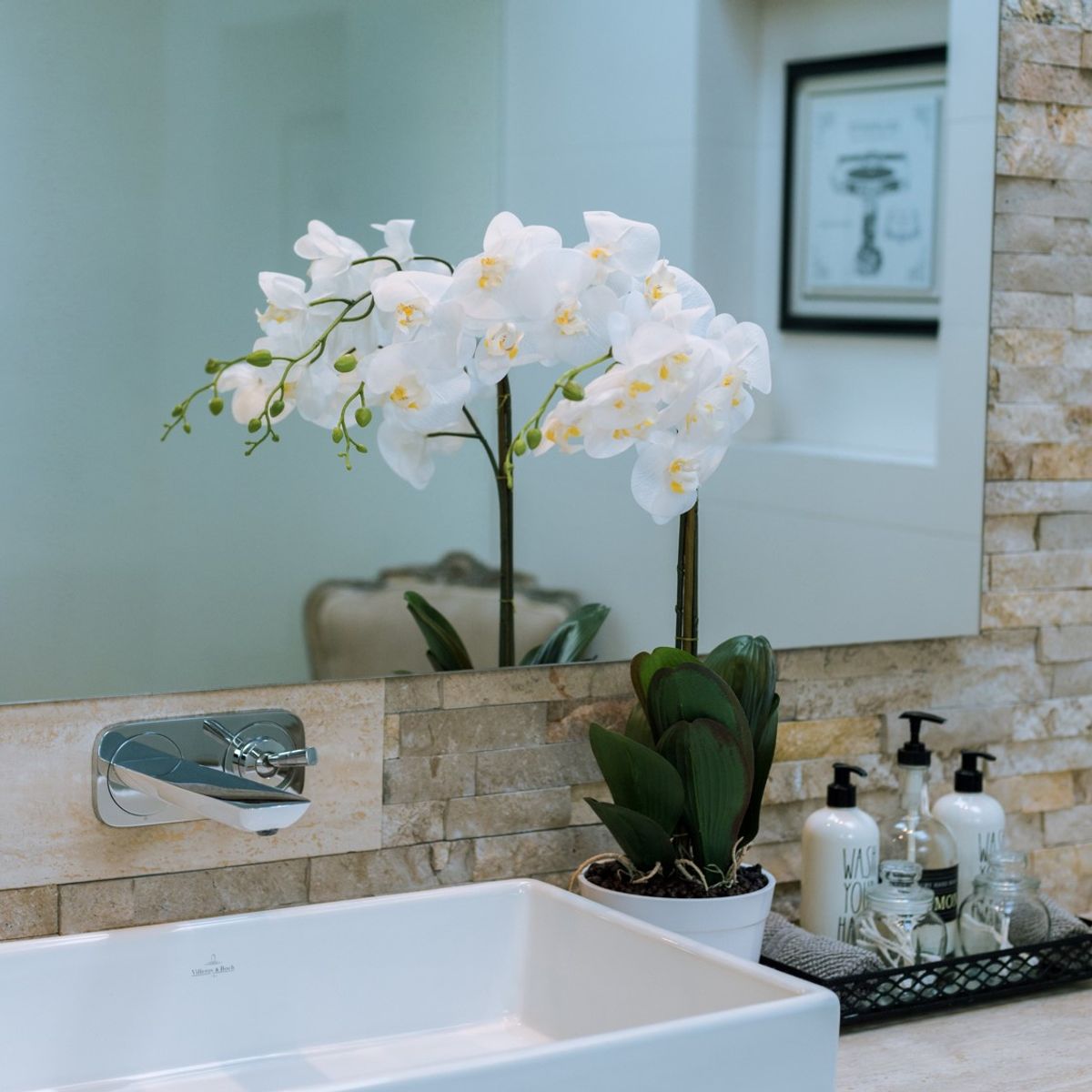 VADELL - Orquídea blanca de 65 cm en macetero Vadell Home