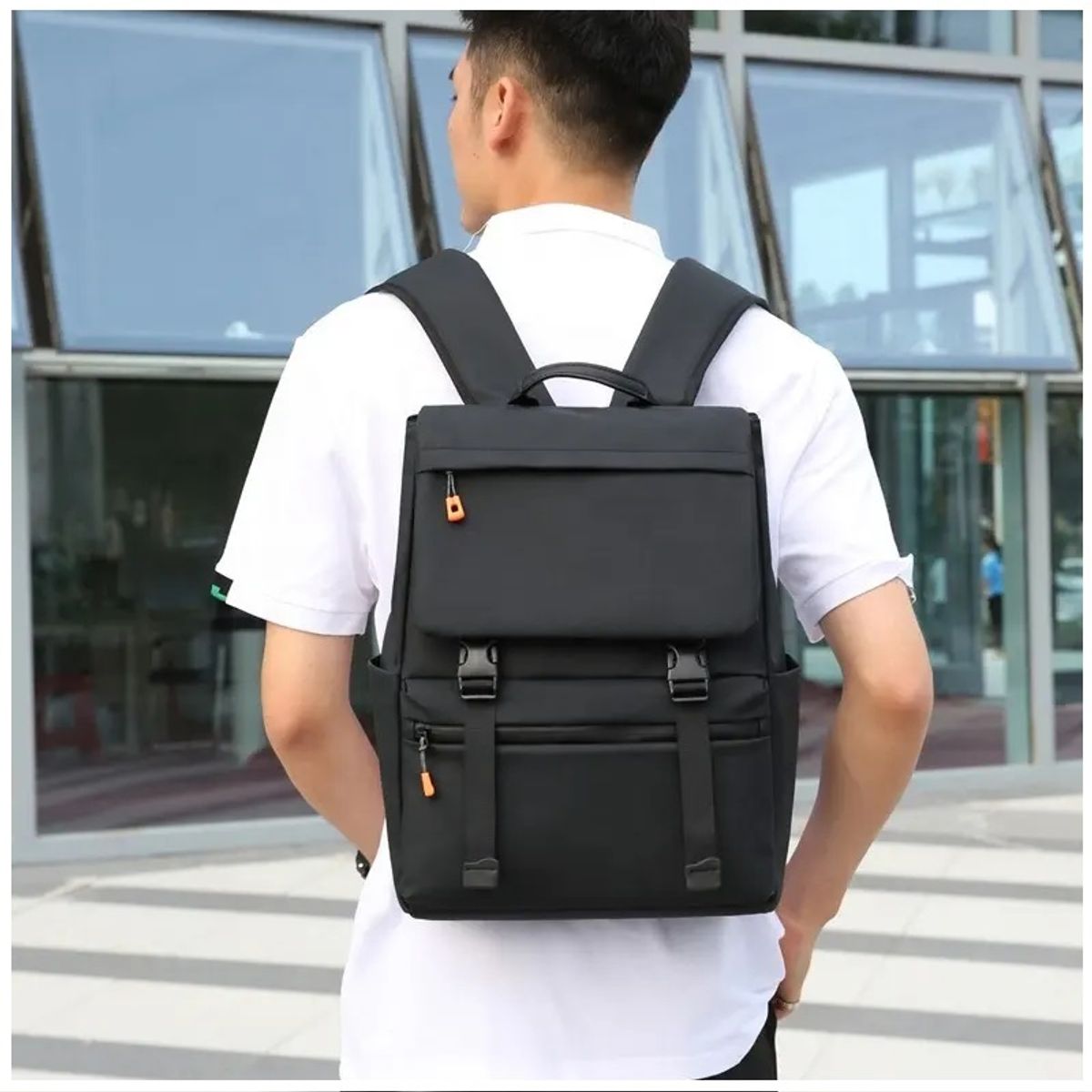 STARTECHOFFICE - Mochila Premium Negra Impermeable con Carga USB y Estilo Sofisticado