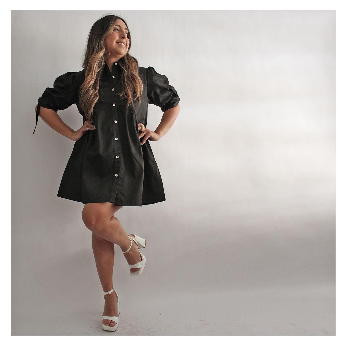 LIBERTE - Vestido Meghan Manga Corta