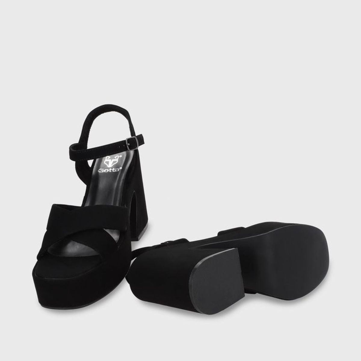 GOTTA - Sandalia Negra  Mujer 45701
