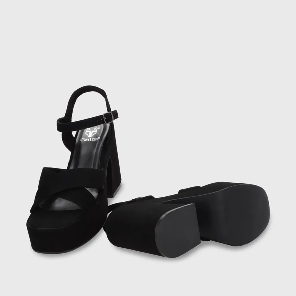 GOTTA - Sandalia Negra  Mujer 45701