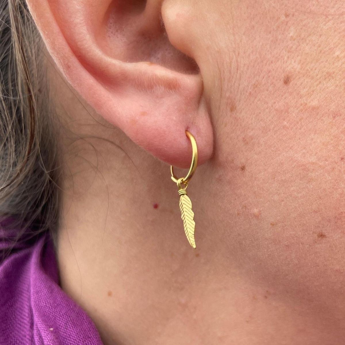 GOIA - Aros Unisex Argolla Pluma Colgante Gold