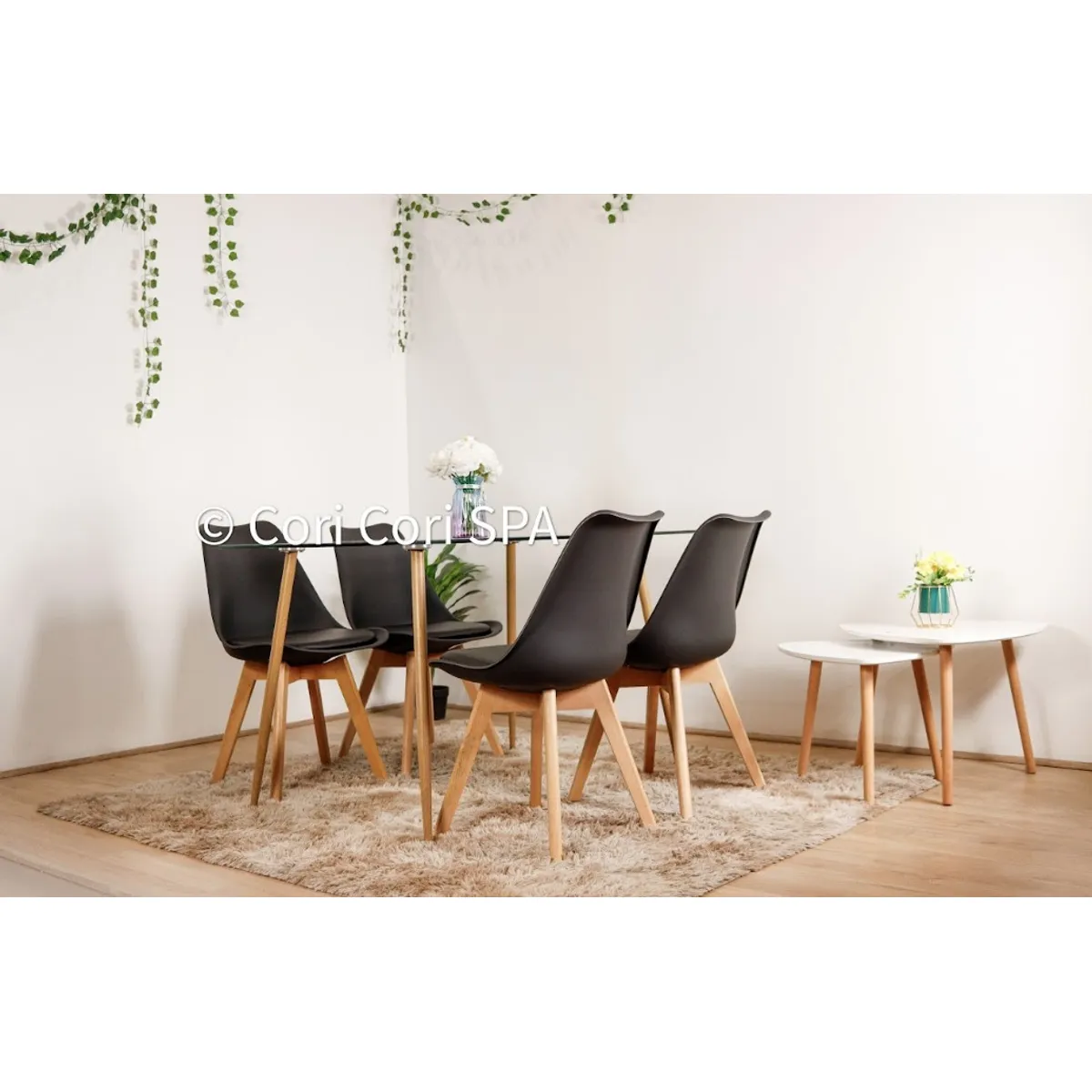 CORI CORI - Juego de Comedor Vidrio 120x 80cm + 4 Sillas Tulip Negro