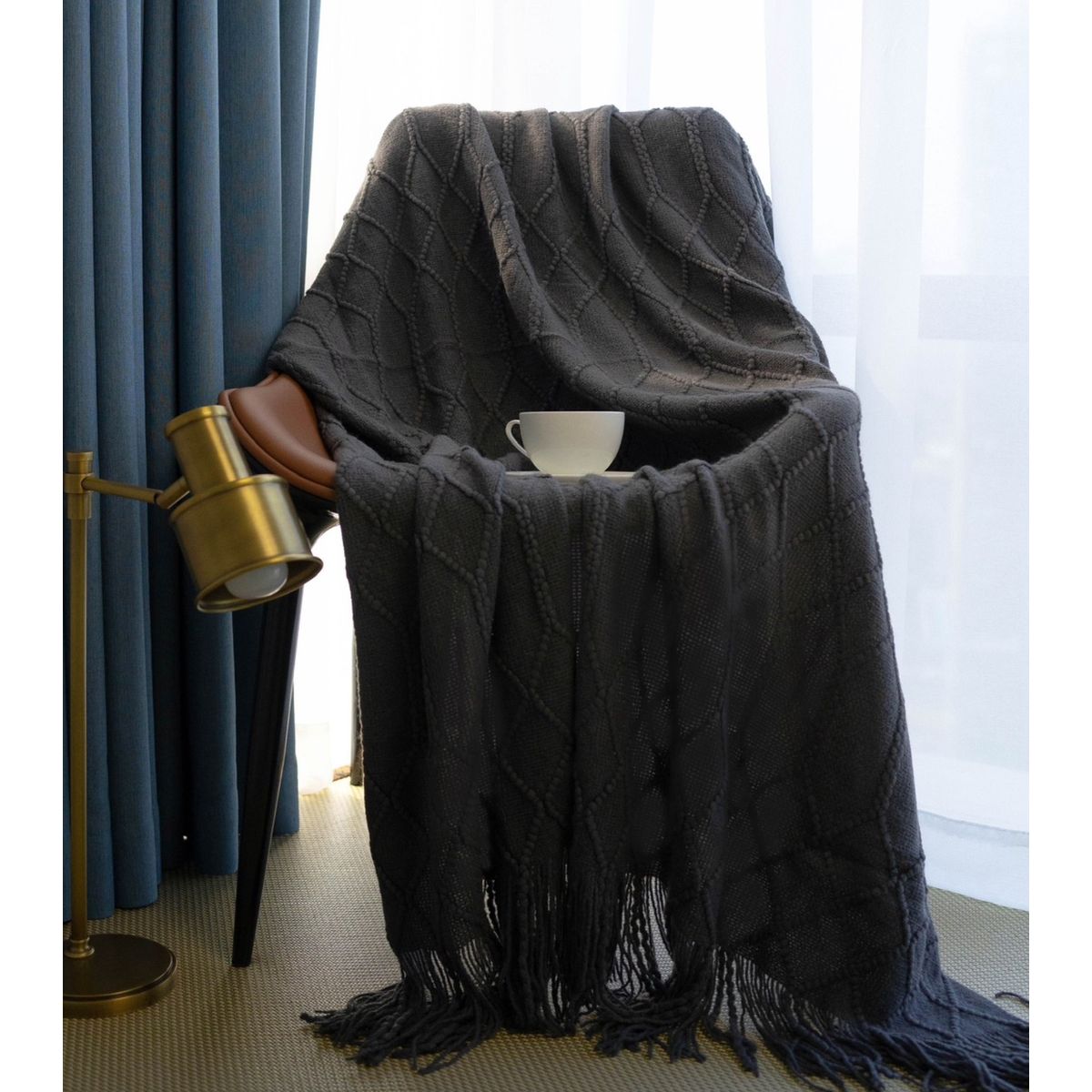 COMPRAPO - Manta para Sofá o Piecera Blanket modelo Rombos y Flecos Color Gris