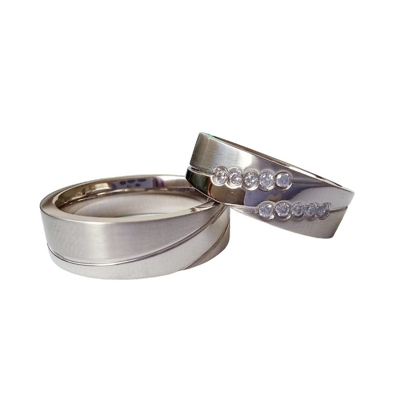 GENERICO - Anillos acero inoxidable pareja matrimonio.-