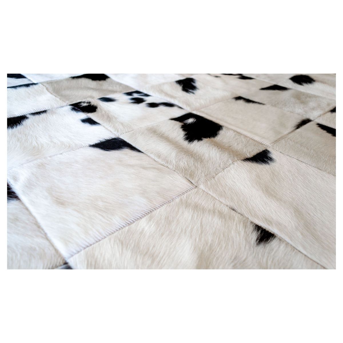 MOO HOGAR - Alfombra Cuero Natural Circular 160cm Diametro Diseño 20X20cm