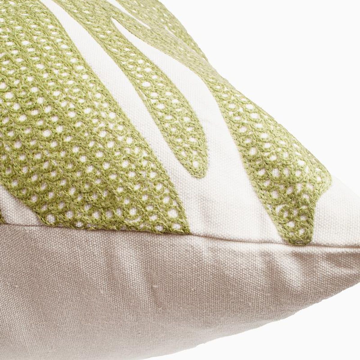 GENERICO - Cojín Blanco Bordado De Hojas