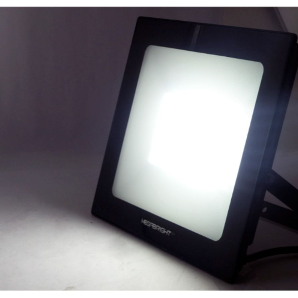 MEGABRIGHT - Foco Halogeno LED 200W Megabright Telco Flat Luz Fria Certificado