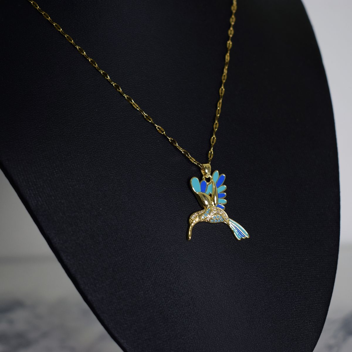 GENERICO - Collar Colibrí Azul Cadena En Acero Inoxidable - Bañado Oro 18k