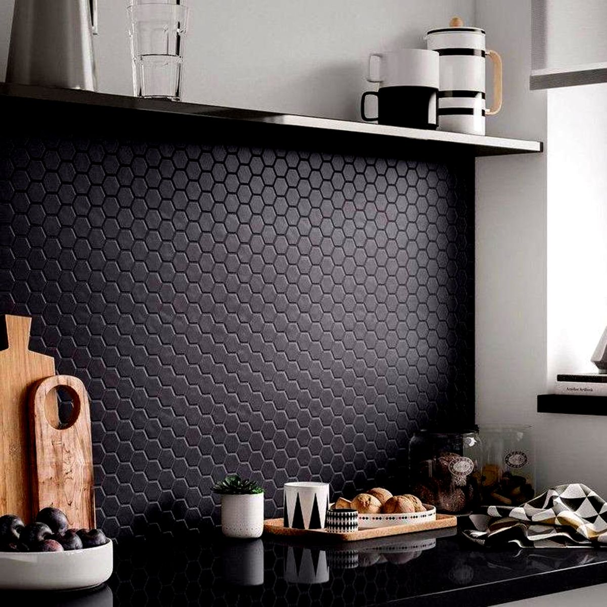 MERCAR RAY - Caja 8 Mosaicos Salpicadero Autoadhesivo Aluminio Hexágono Negro 29x28.5cm