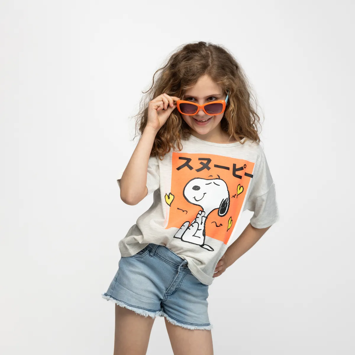 SNOOPY - Polera Niña Tres Corazones Gris Snoopy