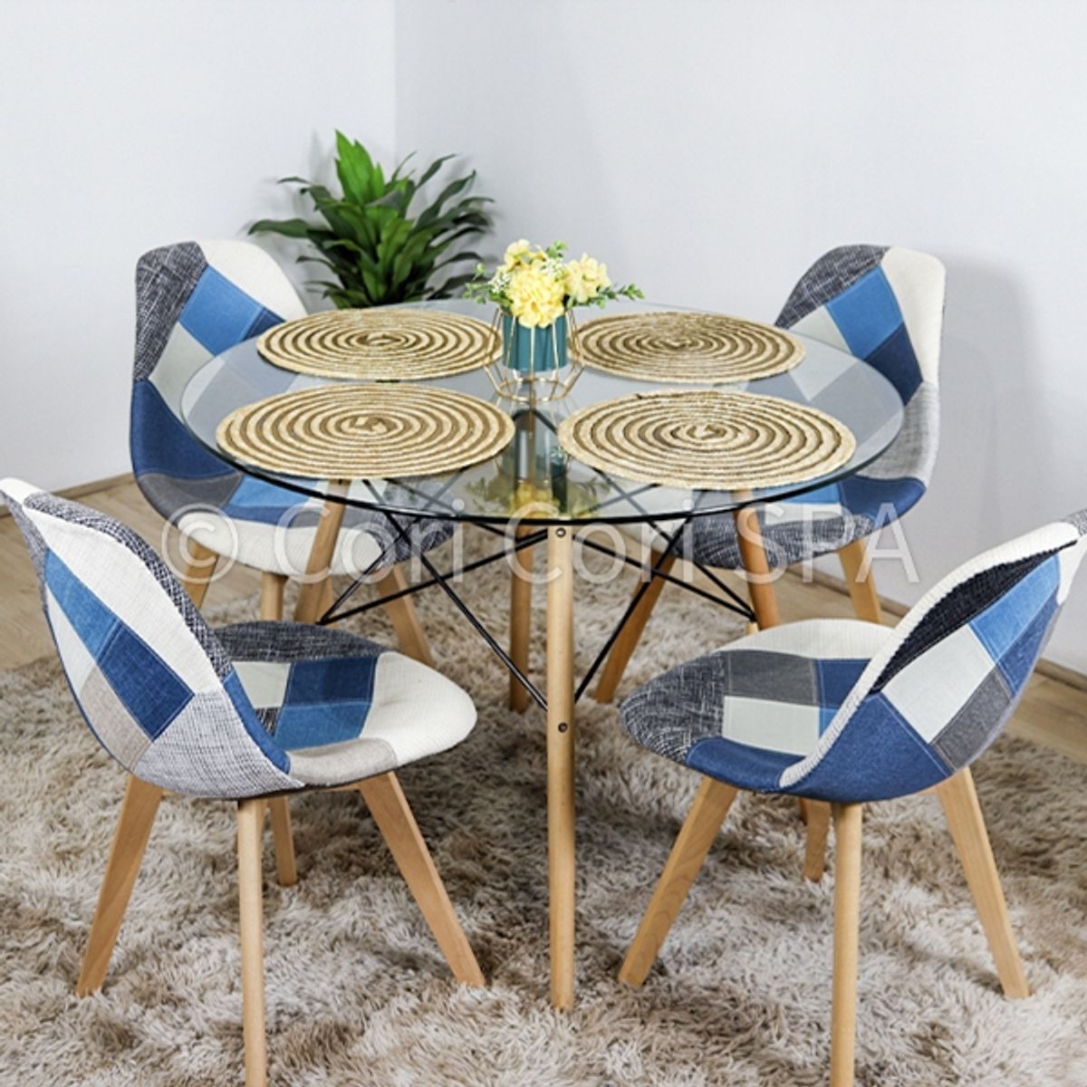 CORI CORI - Juego de Comedor Mesa Eames Vidrio 100cm + 4 Patchwork Wood Celestoide