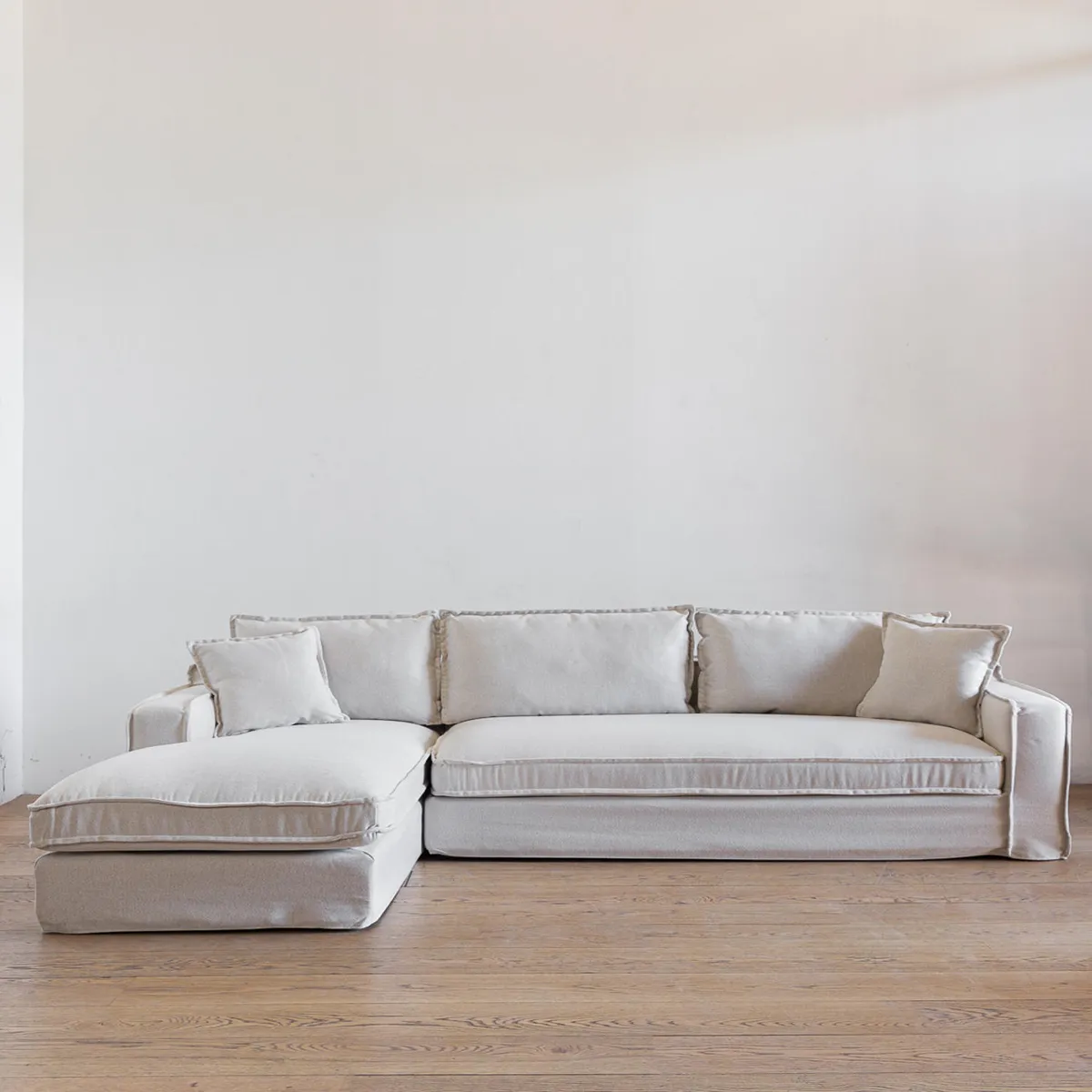 AMOBLE - Sofa Sven Seccional Izquerdo Beige H Amoblé