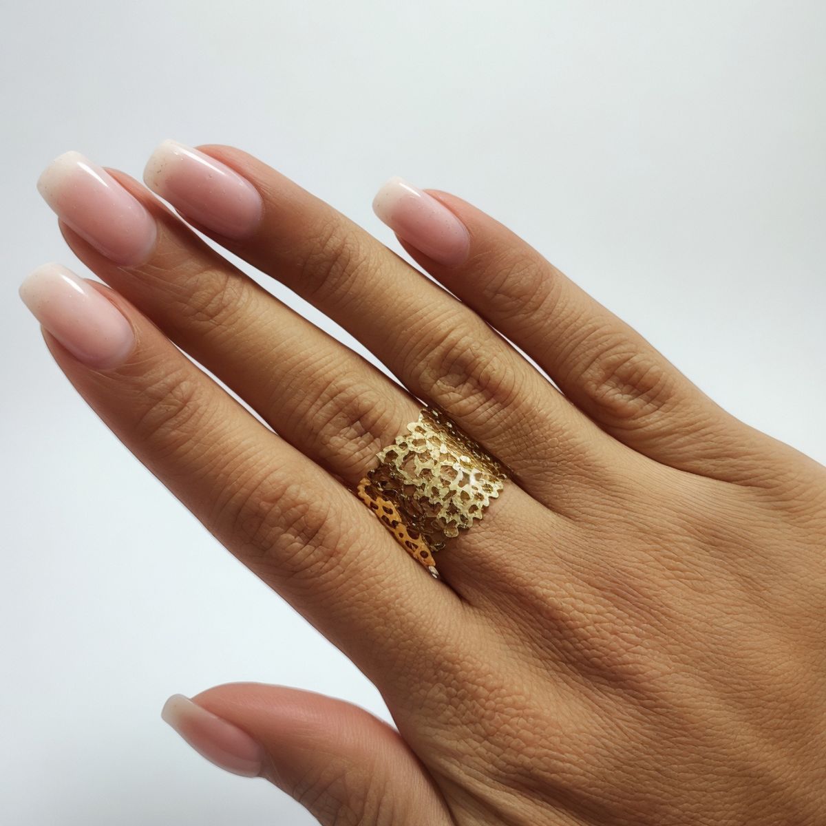 COGGIOLA - Anillo Hojas De Otoño Enchapado Oro 18K