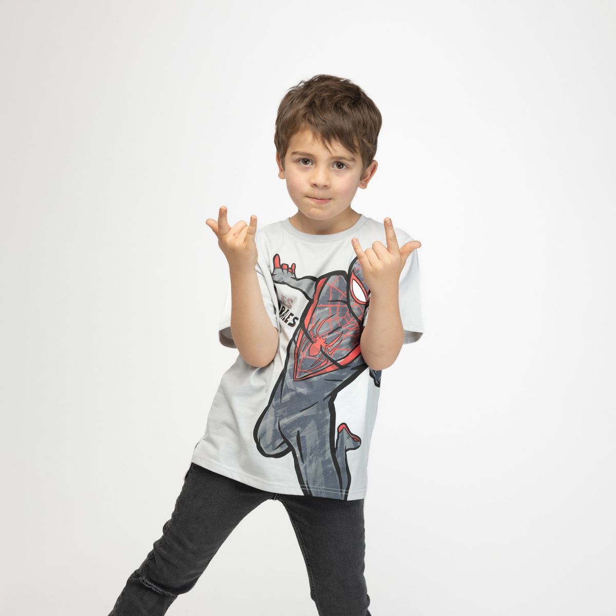 MARVEL - Polera Niño Miles Morales Spiderman Gris Marvel