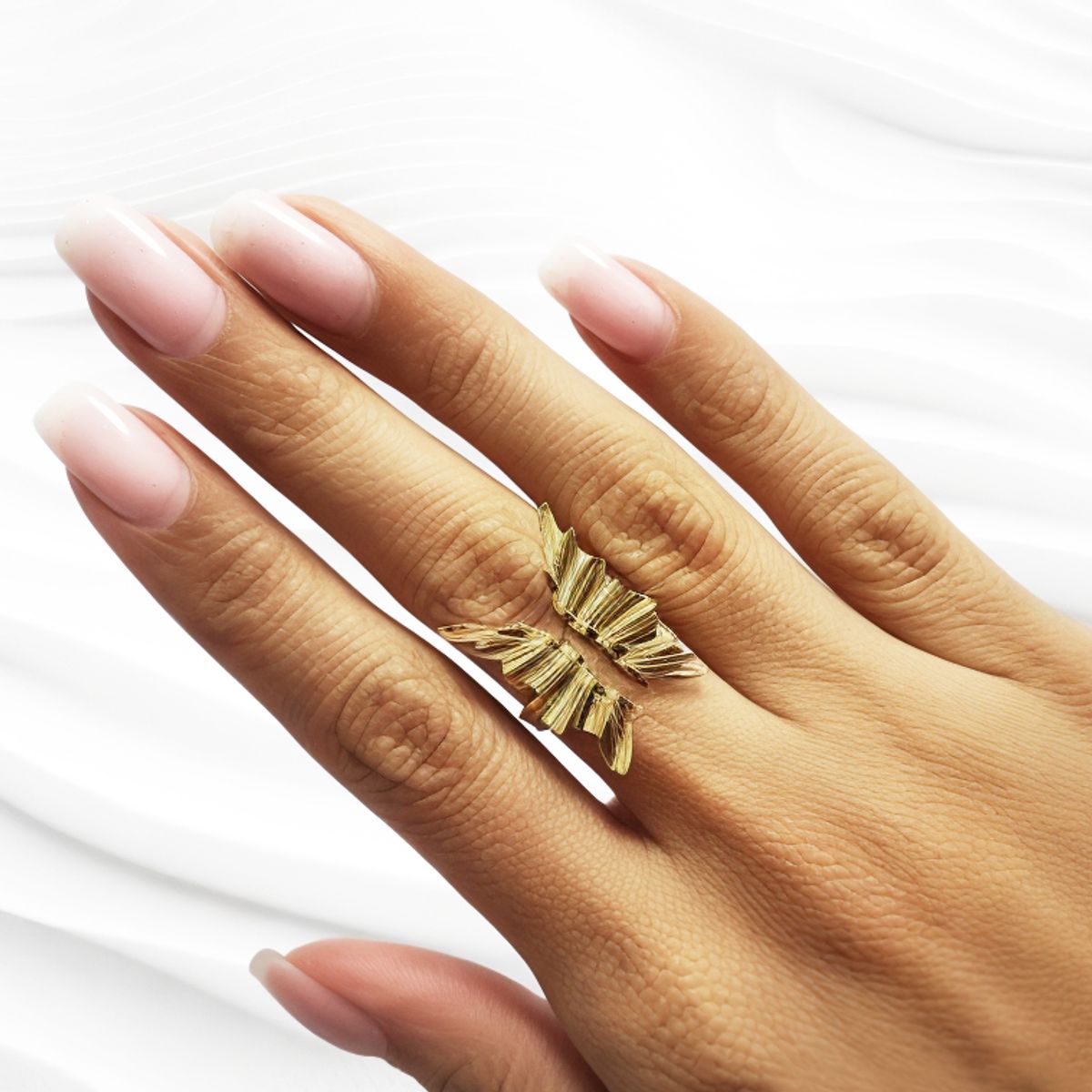 COGGIOLA - Anillo Mariposa Adaptable Enchapado Oro 18K