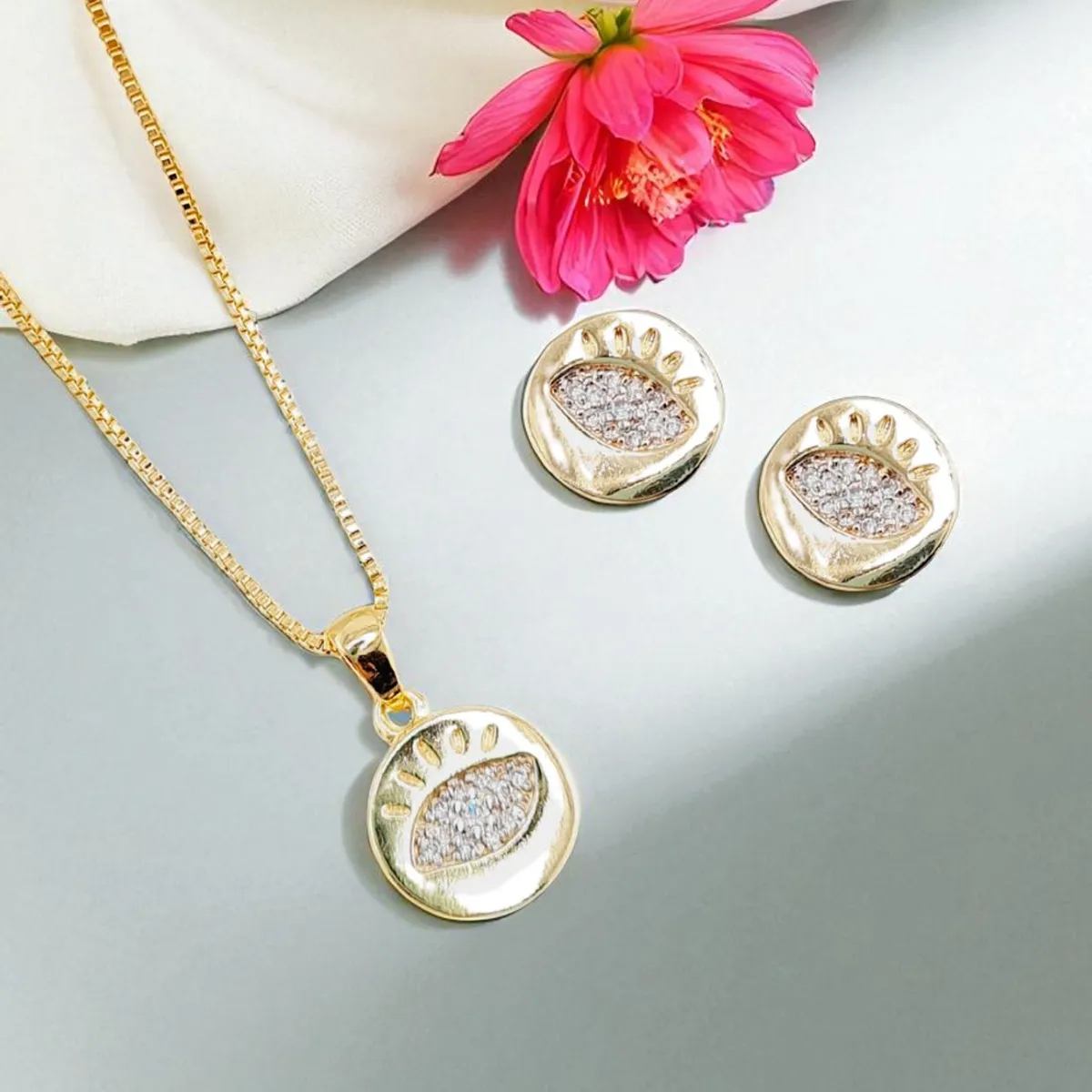 JOYAS MONTERO - Conjunto Alanya Gold Con Micro Circones